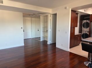 116 N Swall Dr, Beverly Hills, CA 90211