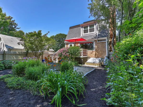 343 Bradford Street, Provincetown, MA 02657