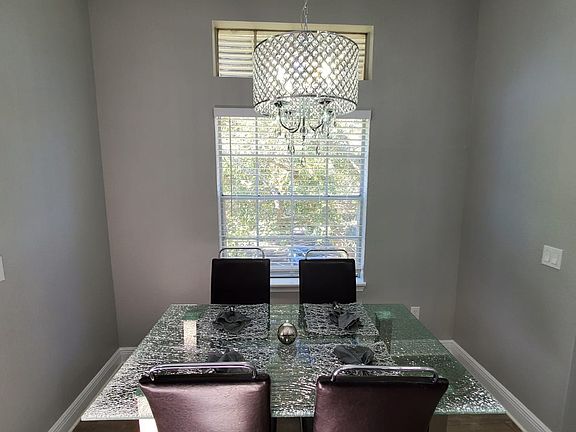4th image of 7360 Westpointe Blvd #1435