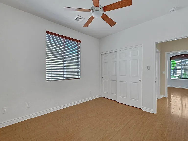 10240 Gladstone Peak St N — Photo 35