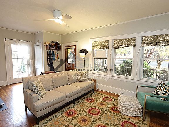 4th image of 901 Camden Ave #1