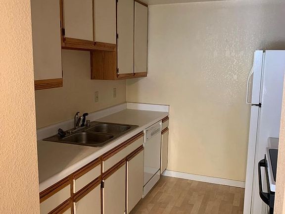 5th image of 2605 Willowbrook Ln Unit 43