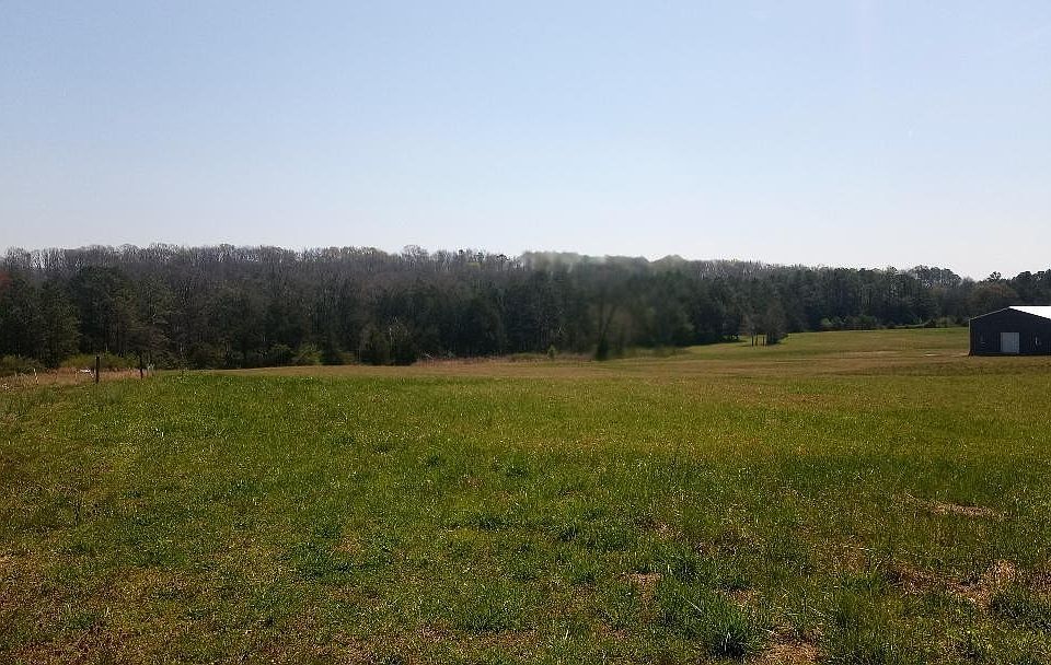 2nd image of 105 Benton Station Rd