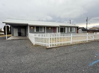 300 S Fir Ave, Warden, WA 98857