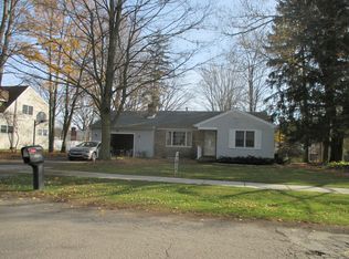 107 S Center St, Eaton Rapids, MI 48827