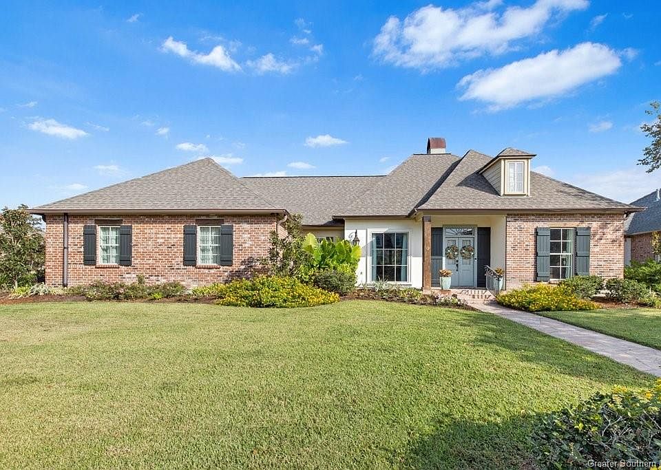 1st image of 804 Woodland Estates Dr