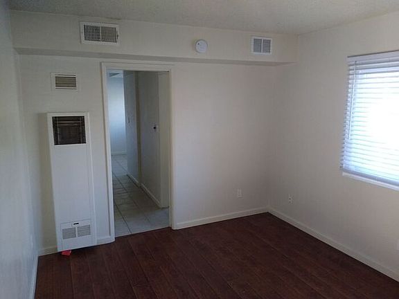 4th image of 2138 India St