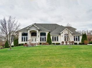17960 S Crystal Lake Dr, Mokena, IL 60448