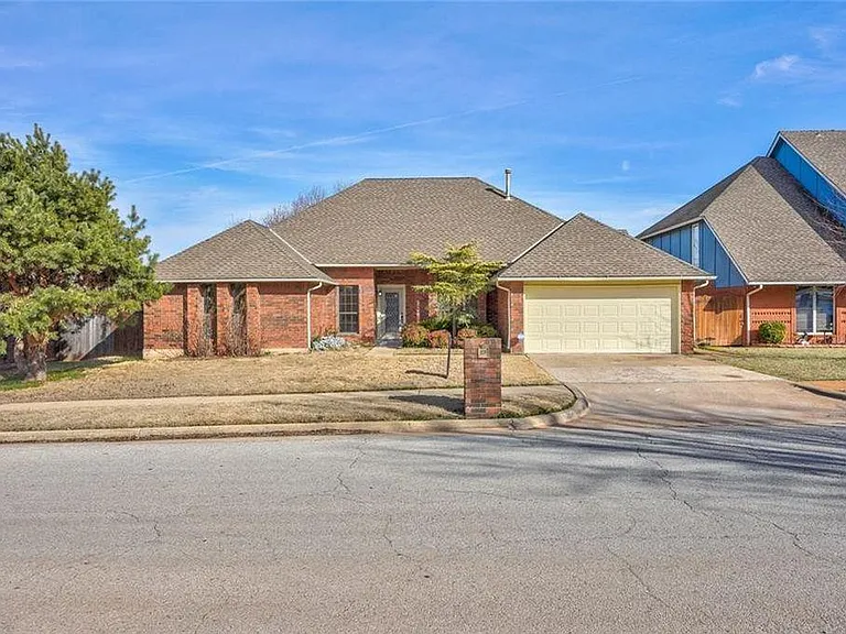 19804 Harness Ct — Photo 2