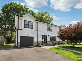 557 Roosevelt Ave, River Vale, NJ 07675