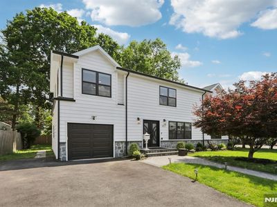 557 Roosevelt Ave, River Vale, NJ, 07675