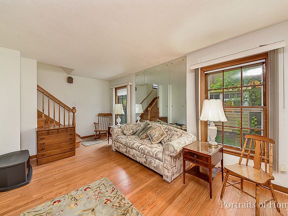 4th image of 2305 Downing Ave