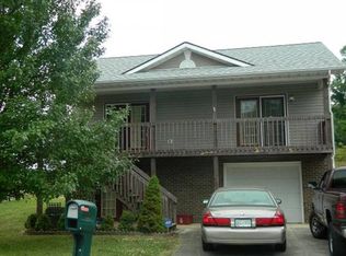 1012 Justus Dr, Johnson City, TN 37604