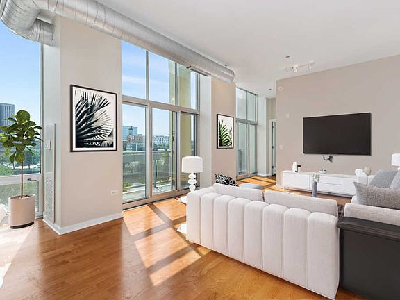 2nd image of 700 N Larrabee St APT 311