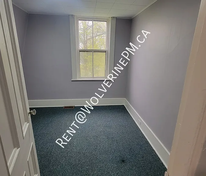 409 Pleasant St #B — Photo 10