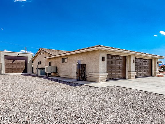 4th image of 3660 Parkview Dr