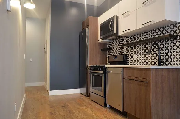 Rented by Really NY LLC | media 12