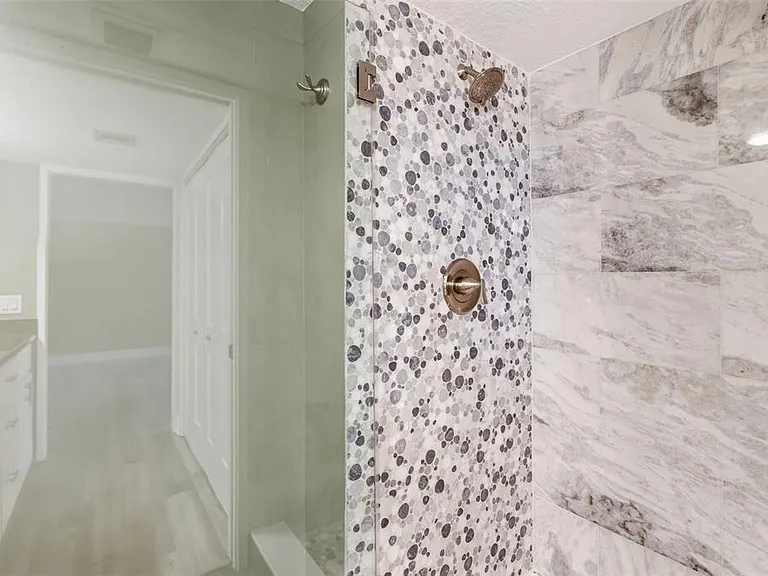 2413 Bayshore Blvd #1004 — Photo 34
