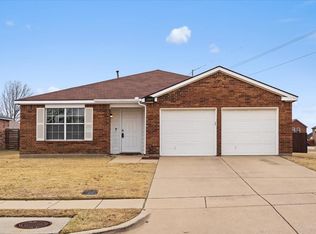 1000 Swan Ridge Dr, Sherman, TX 75092