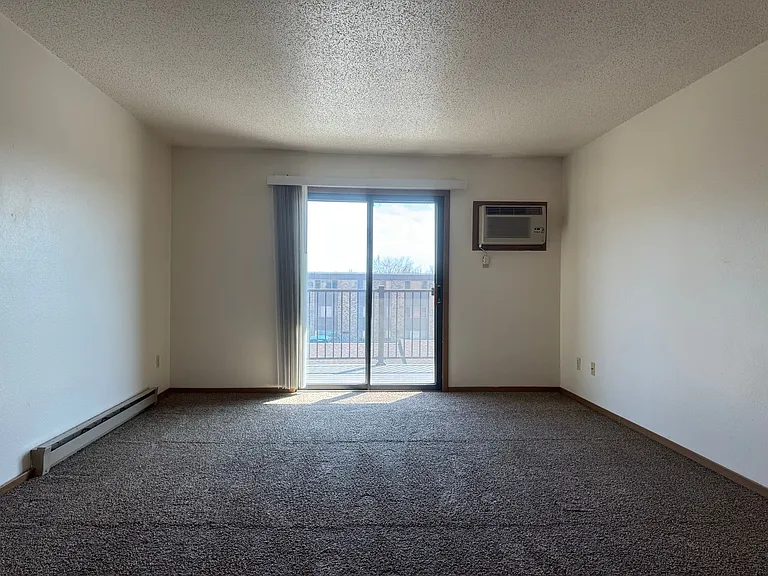 Gatewood Apartments — Photo 23
