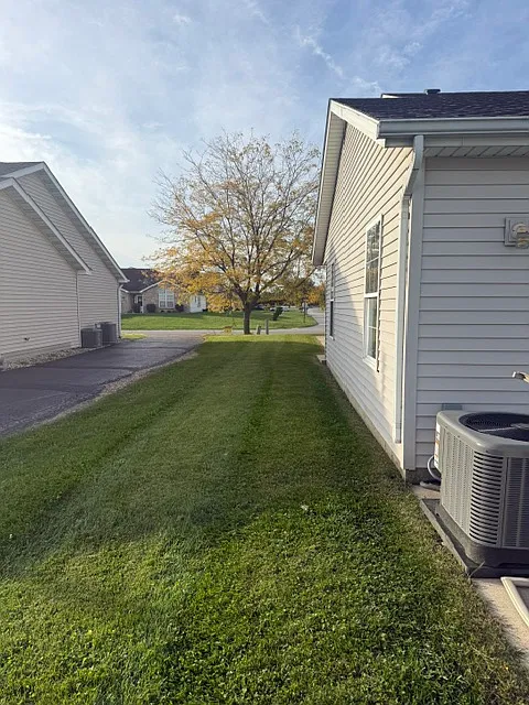 2 bed, 1050 sqft, $1,650 — Photo 3