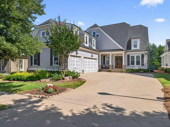 5461 Autumn Flame Dr, Braselton, GA 30517