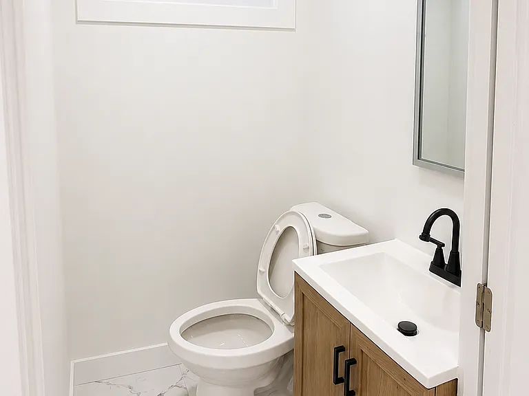 65 Dubois Ave #A — Photo 6