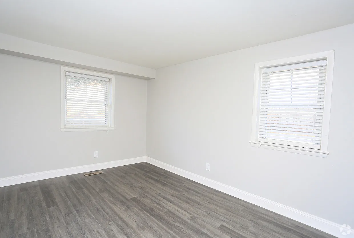 5009 Norwood Ave. — Photo 3