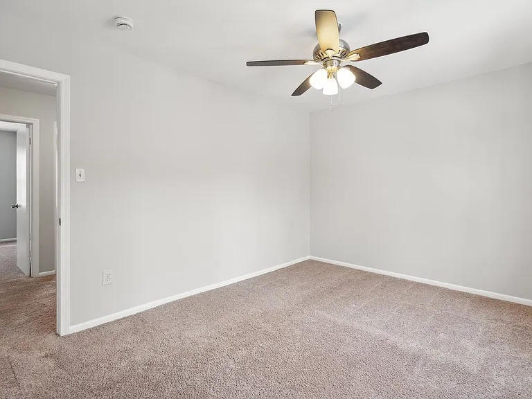 7907 Timarand Ct — Photo 32