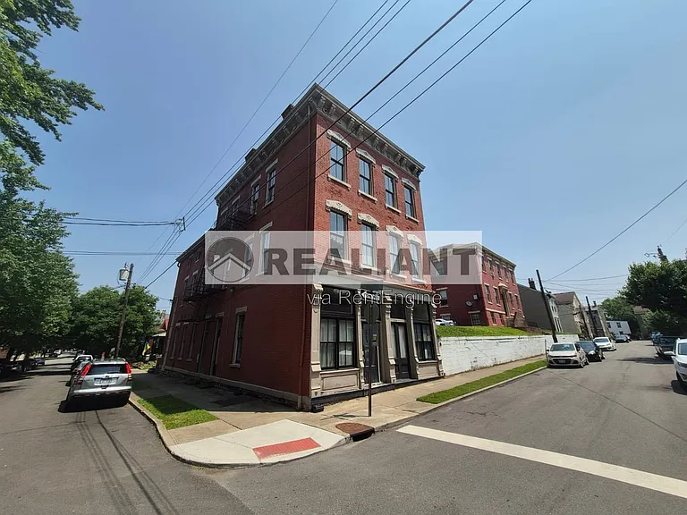 424 Emma St #301 — Photo 11