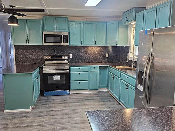 3rd image of 1508 W 11th St