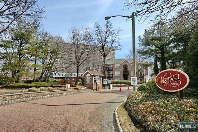 1st image of 448 Lee Ct #4229