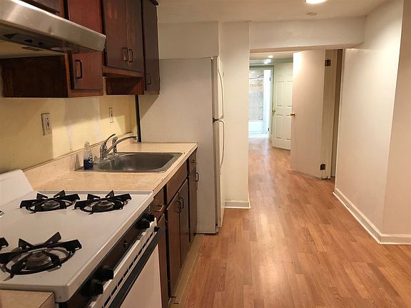 3rd image of 5201 Boulevard E #B