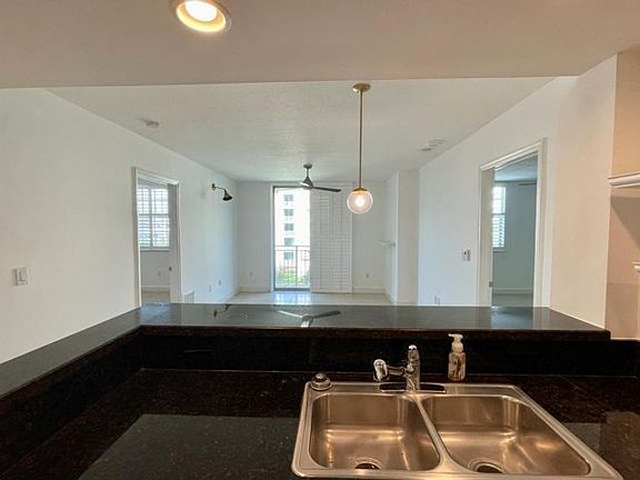 2nd image of 610 Clematis St APT 531