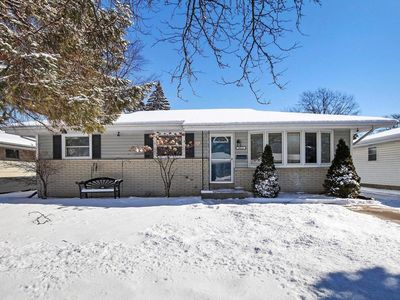 8015 48th AVENUE, Kenosha, WI, 53142