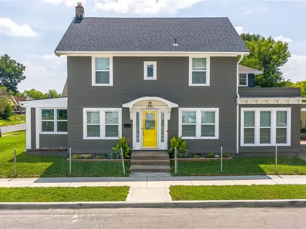 3223 E 41st St, Kansas City, MO 64130