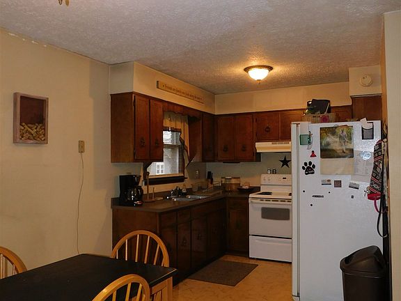 4th image of 105 N Brandywine Ct