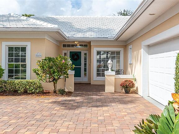 3rd image of 5849 Magnolia Ln