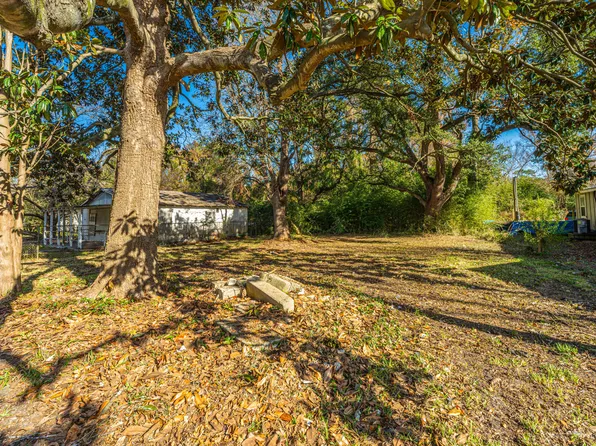 4226 Barnwell Ave, North Charleston, SC 29405