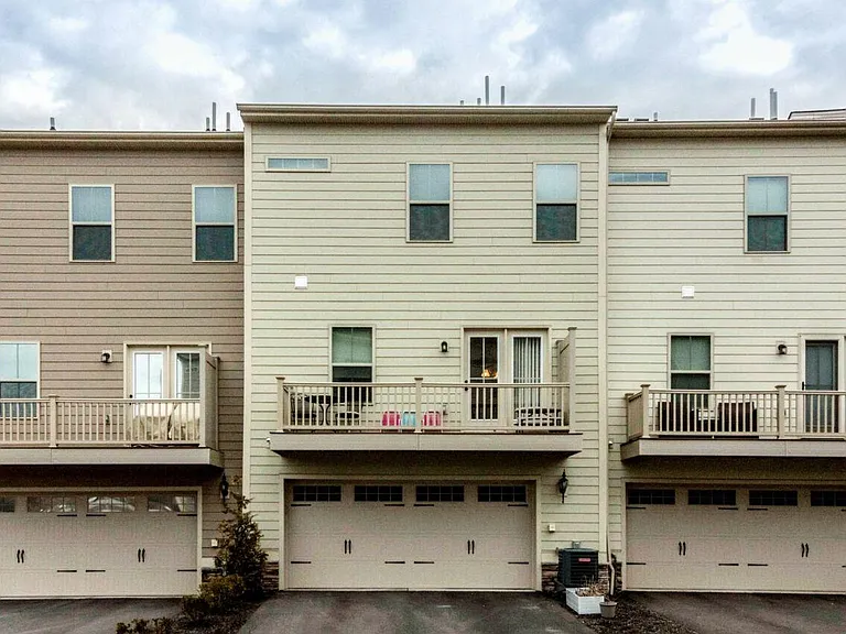 420 Fairmont Dr — Photo 27