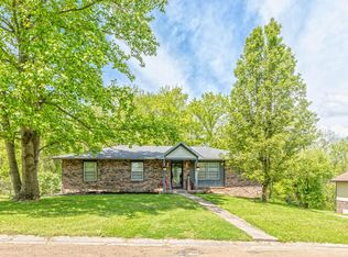 2103 N Hawthorn Dr, Columbia, MO 65202