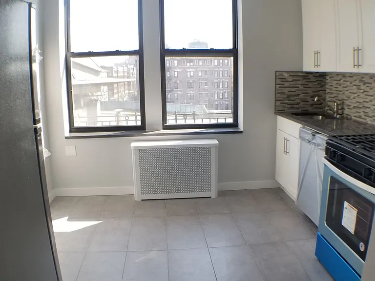 427 Fort Washington Ave #5G — Photo 17