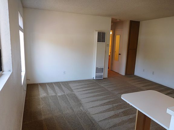 3rd image of 655 Morro St APT 1