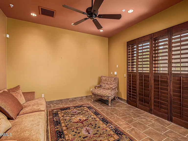 8406 E Calle Buena Vis — Photo 77