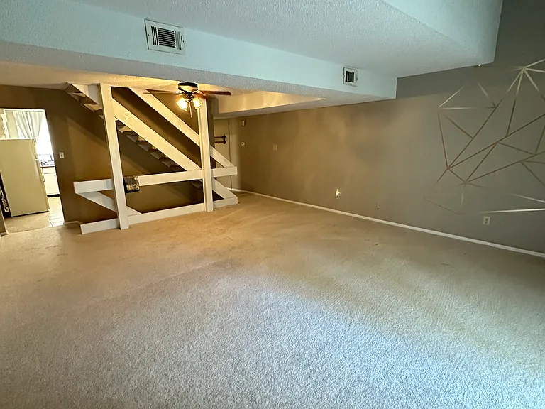 505 Running Brook Rd — Photo 4