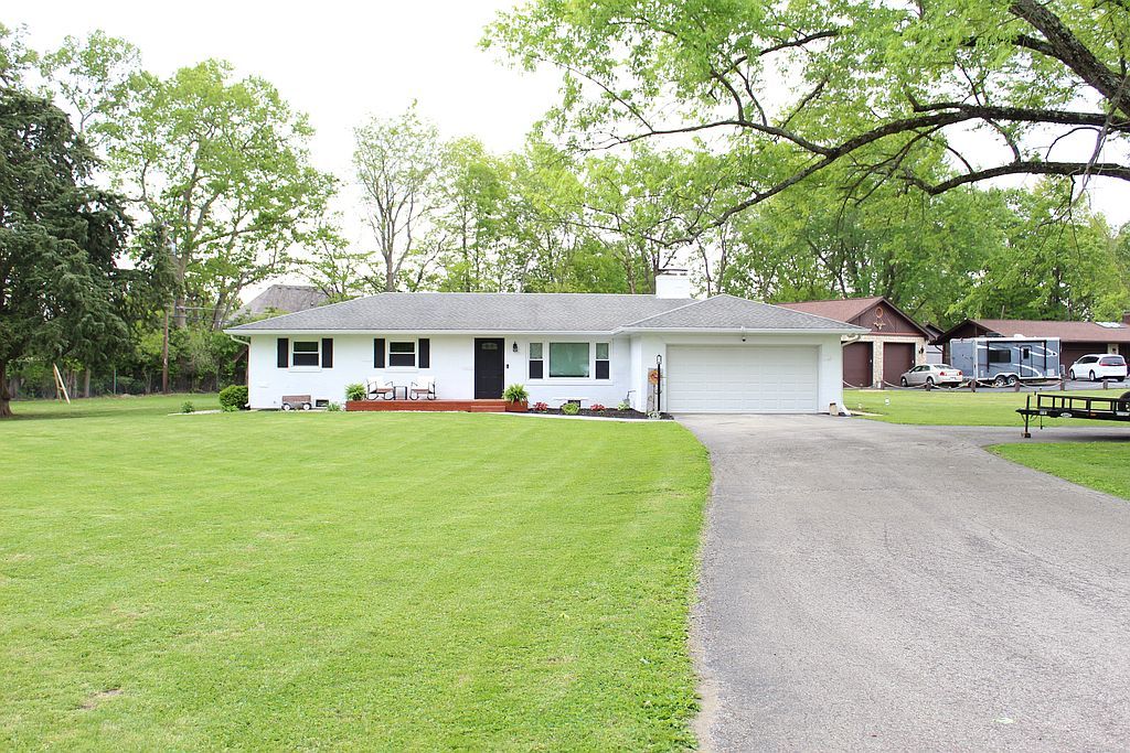 7335 Rainbow Ln N - Property Image