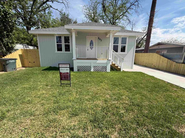 507 W Cortinas St, Del Rio, TX 78840