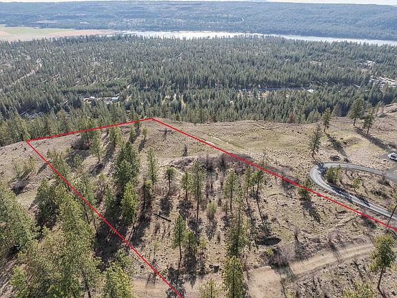 3rd image of 6 Pine Ridge Way