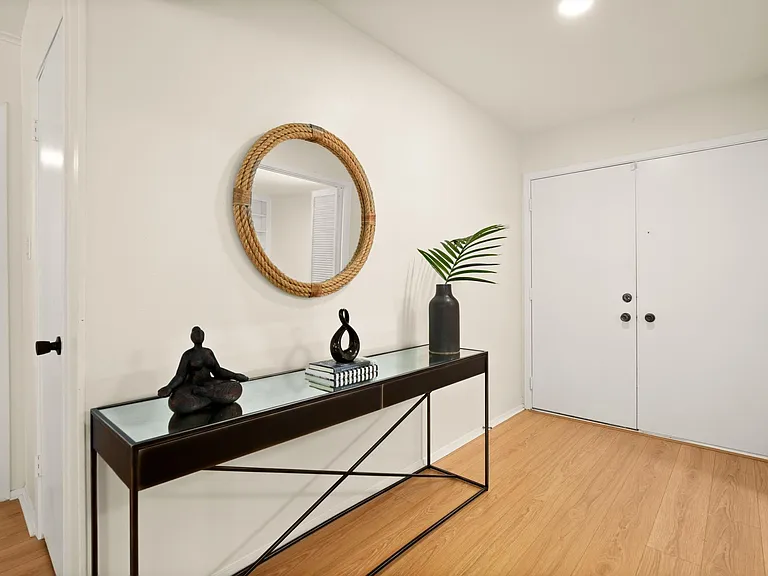 10201 Parkfield Dr — Photo 17