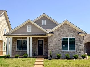 10254 Louanne Dr, Collierville, TN 38017